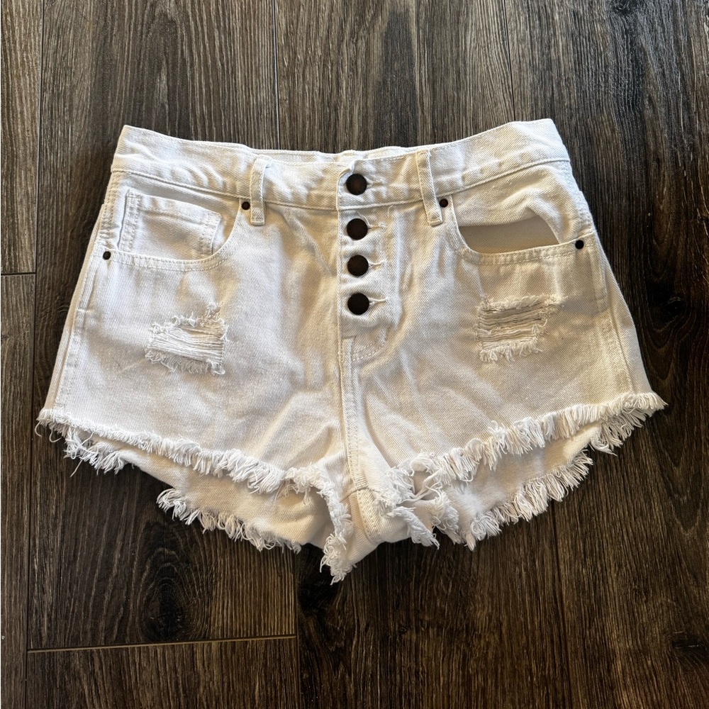 Size 27 women’s shorts